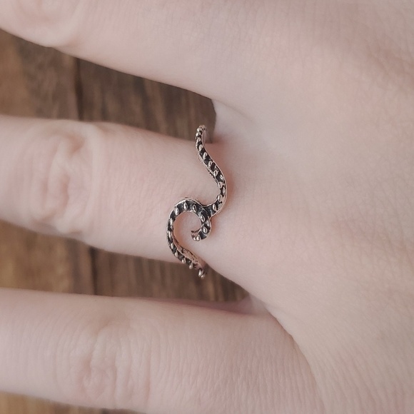 Size 6 R375 - Picture 2 of 2